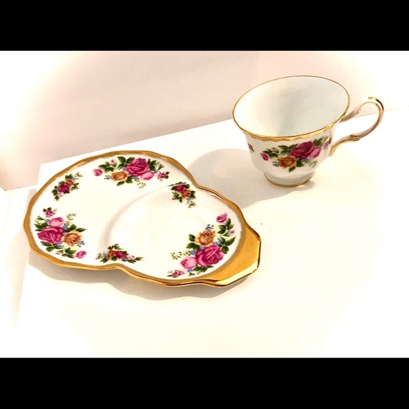 Porcelain Treasures Cup,Saucer, and Desert Plate - Picture 2 of 4